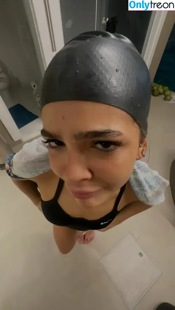 Mel Maia nude photo #0585 (Dezoitou / melissamelmaia)