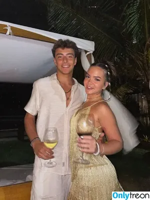 Mel Maia / Dezoitou / mel_maia / melissamelmaia nude photo #1040