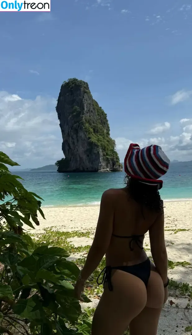 Mel Maia nude photo #1025 (Dezoitou / mel_maia / melissamelmaia)