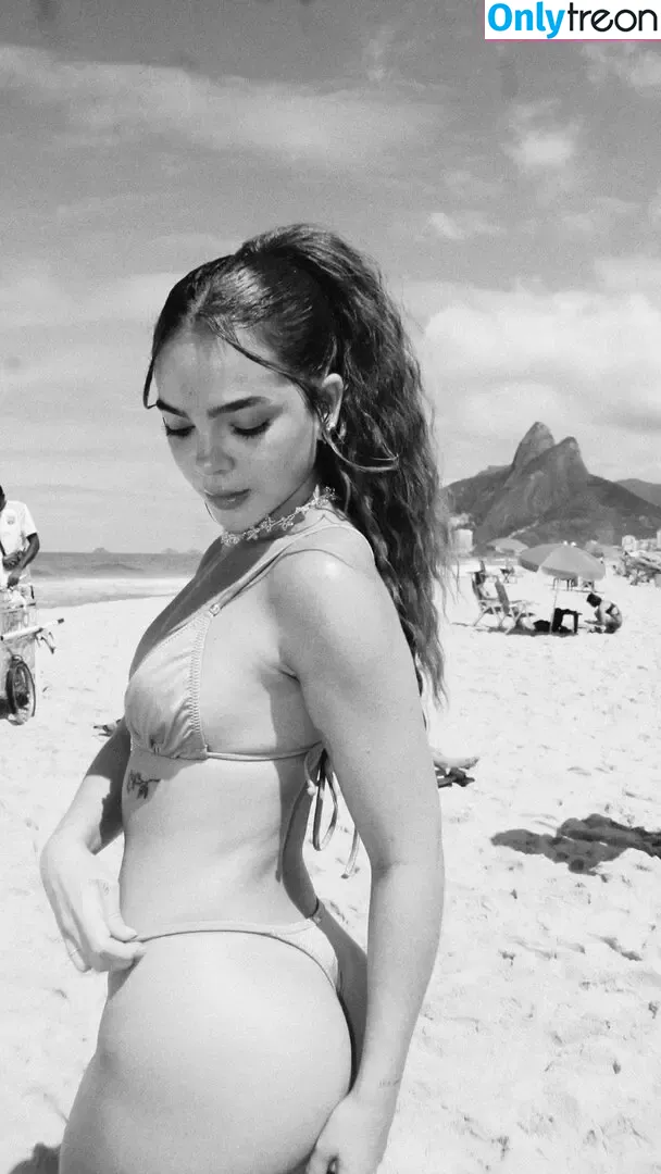 Mel Maia nude photo #1103 (Dezoitou / mel_maia / melissamelmaia)