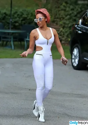 Melanie Brown / friskymellyb / officialmelb nude photo #0444