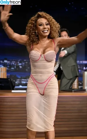Melanie Brown / friskymellyb / officialmelb nude photo #0453