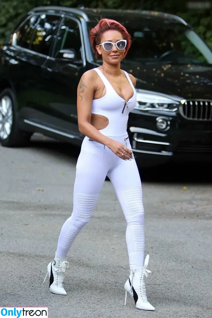Melanie Brown nude photo #0442 (melanierikita / officialmelb)