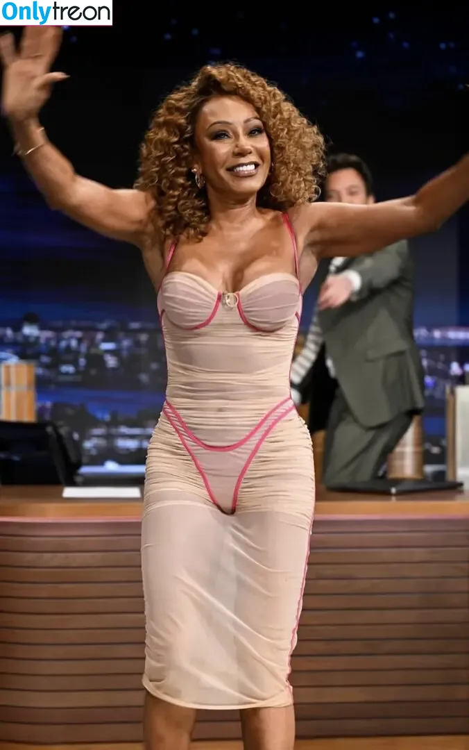Melanie Brown голая photo #0453 (melanierikita / officialmelb)