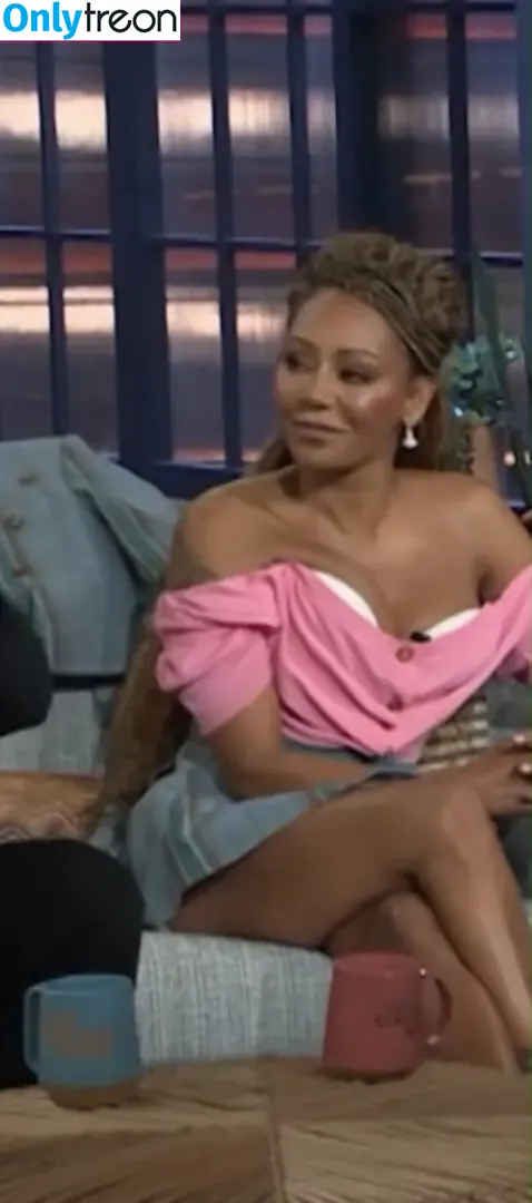 Melanie Brown голая photo #0476 (melanierikita / officialmelb)