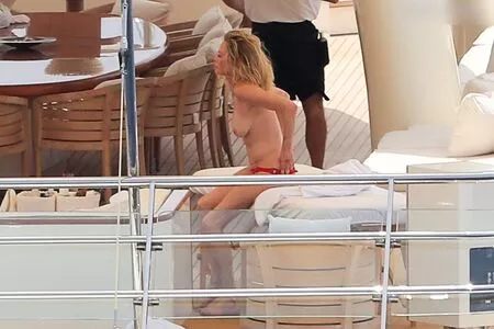 Melanie Griffith / MelanieGriffith nude photo #0054