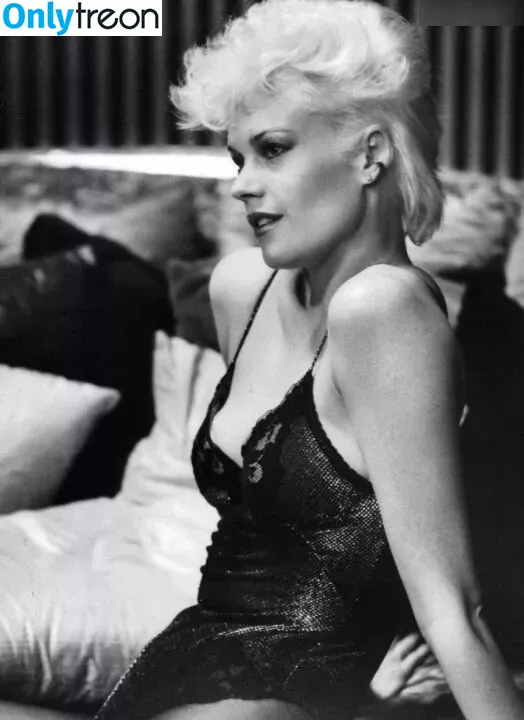 Melanie Griffith голая photo #0027 (MelanieGriffith)