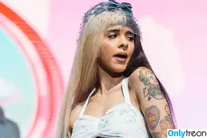 Melanie Martinez / littlebodybigheart nude photo #0030