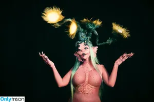 Melanie Martinez / littlebodybigheart nude photo #0032