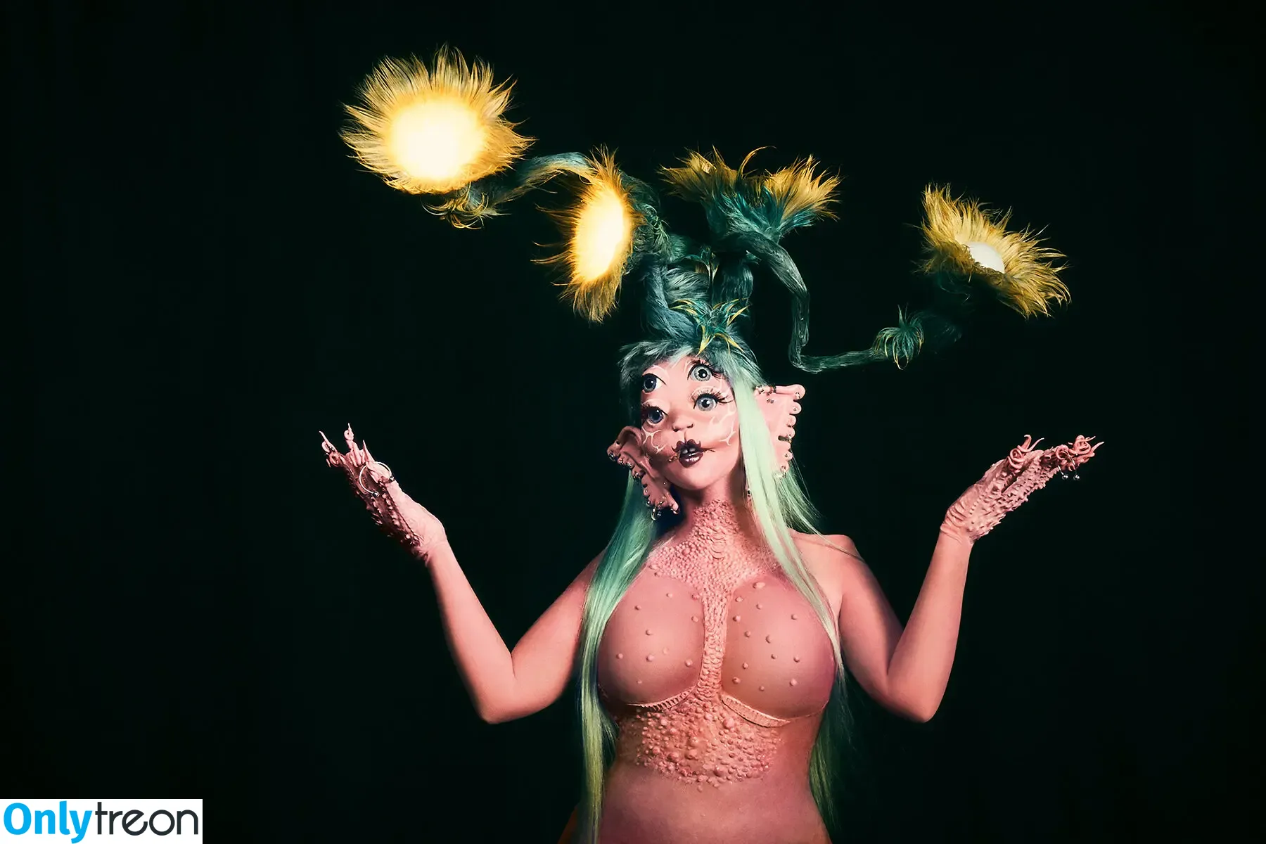 Melanie Martinez nude photo #0032 (littlebodybigheart)