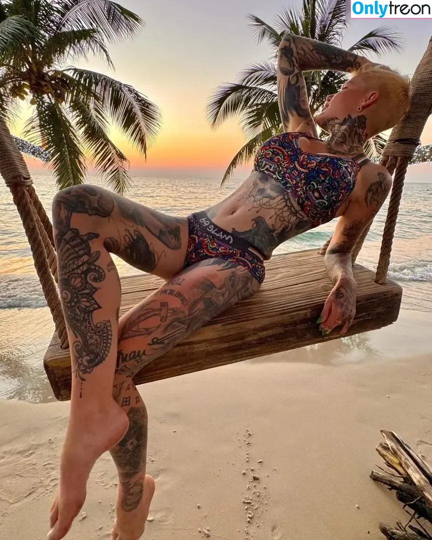 Melanie Müller nude photo #0112 (melanie.mueller_offiziell)