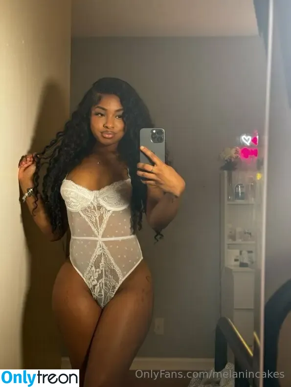 melanincakes голая photo #0042 (Lexia will / lexiawill / melanincakesanddecor)