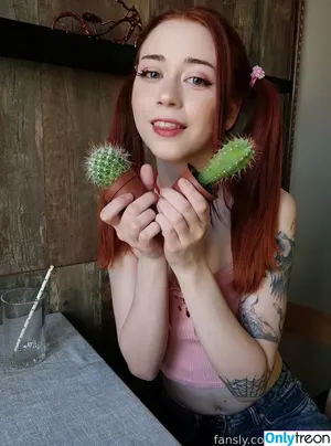 meldecy / meldecyn nude photo #0001