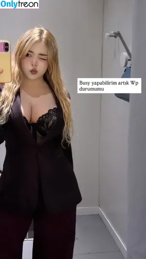 Melekwhoo / Meleccoo / Melekyiiiit / barbiemelek nude photo #0067