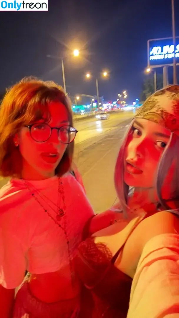 Melekwhoo nude photo #0072 (Meleccoo / Melekyiiiit / barbiemelek)