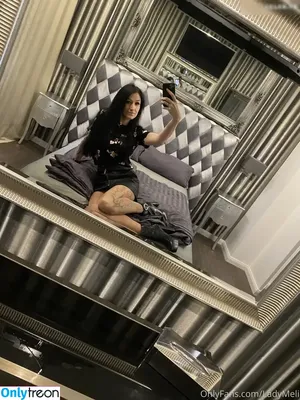 Meli Deluxe / justmeli_yt / melideluxe_official фото голая #0305