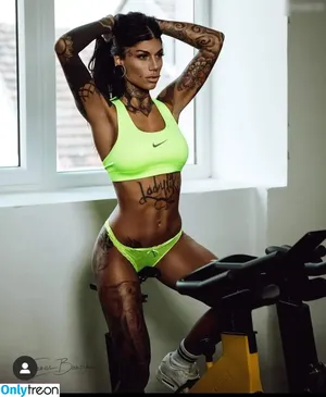 Meli Lakic (Melinkbubblebutt) / melilakic фото голая #0008
