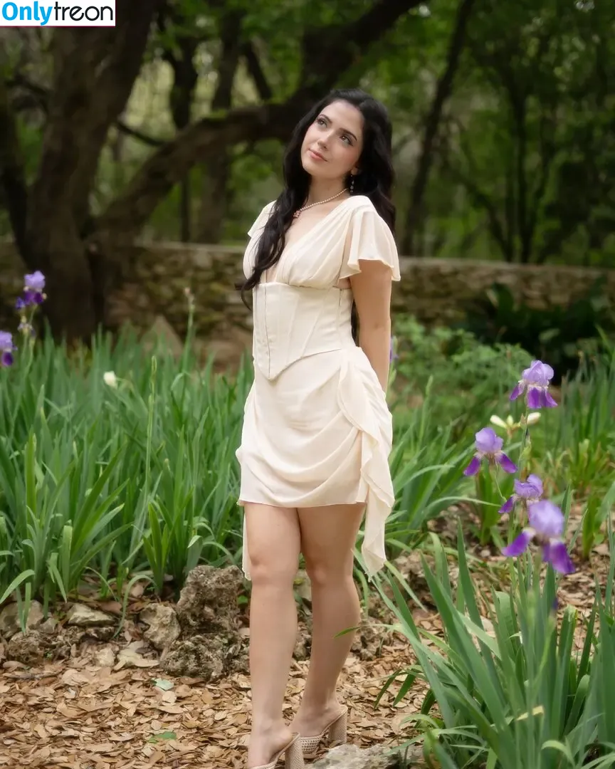 Melibela голая photo #0183 (kawaiicinnabon56 / melibelaa)