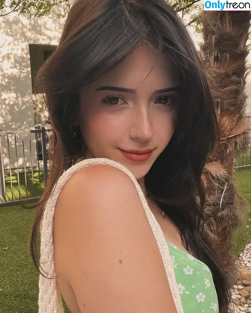 Melibela nude photo #0185 (melibelaa)