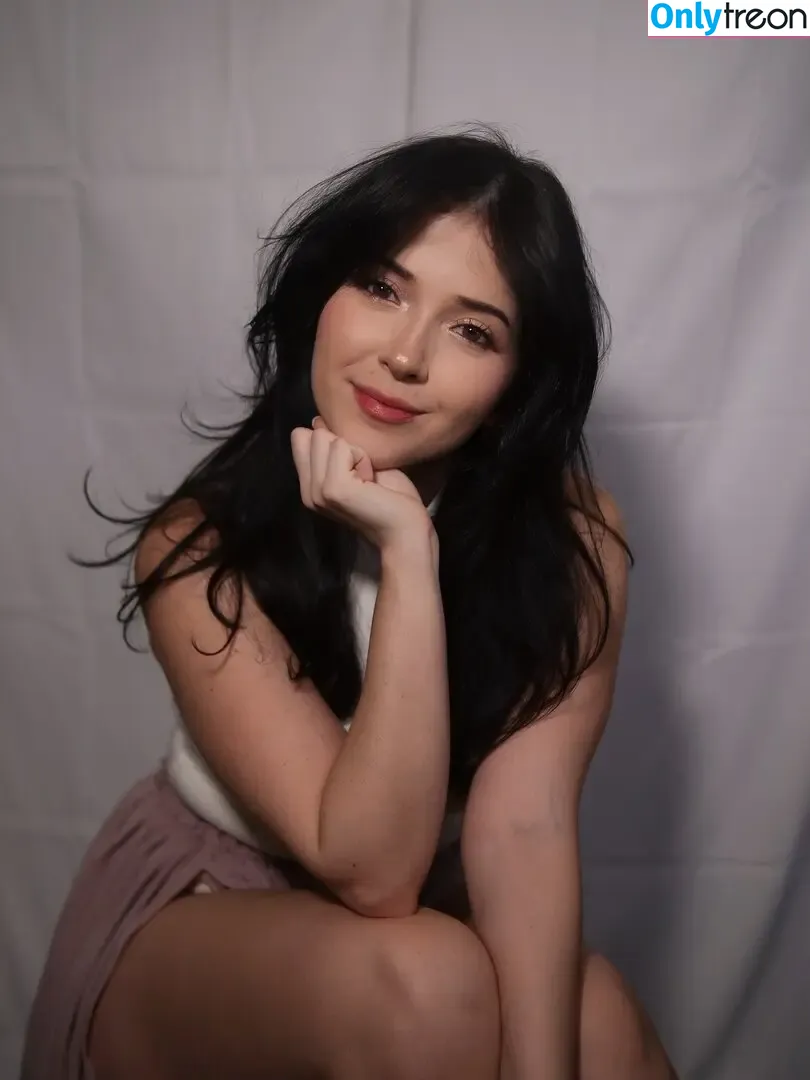 Melibela голая photo #0208 (kawaiicinnabon56 / melibelaa)