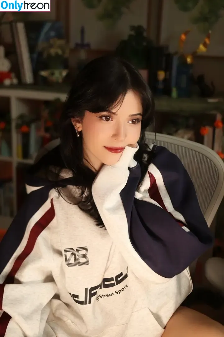 Melibela nude photo #0212 (kawaiicinnabon56 / melibelaa)