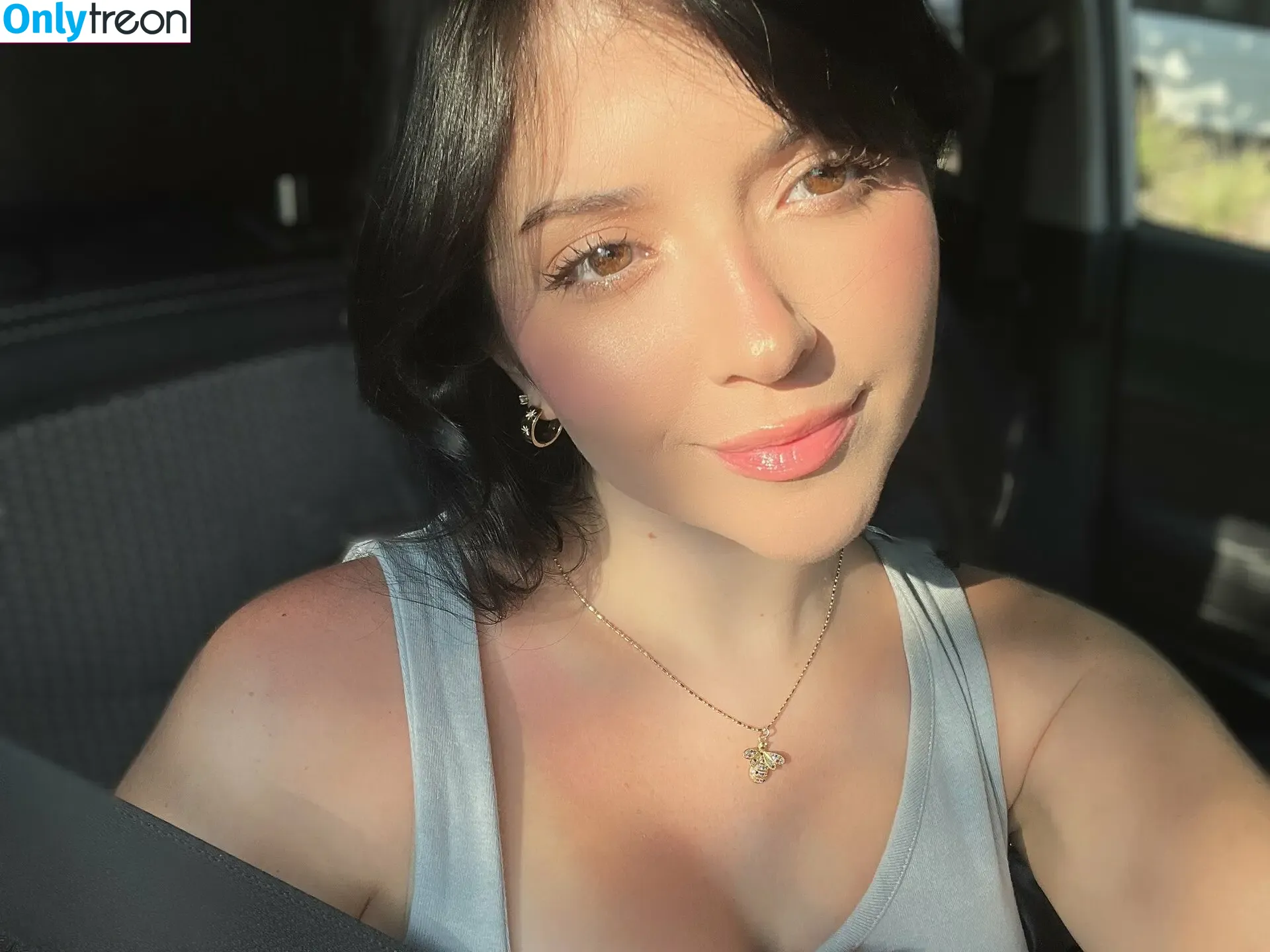 Melibela nude photo #0215 (kawaiicinnabon56 / melibelaa)