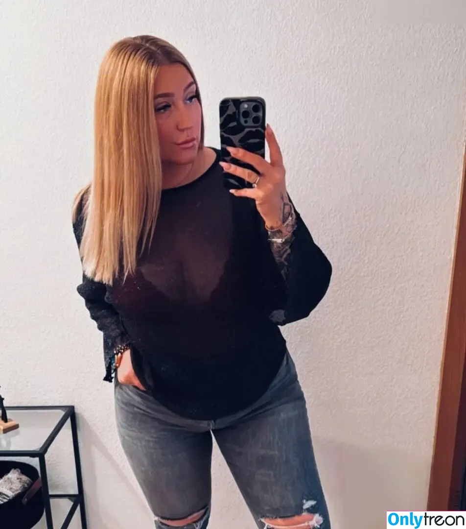 melinaxx__ nude photo #0007 (melinaxx__)
