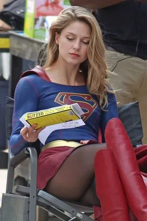 Melissa Benoist / melissabenoist nude photo #0029