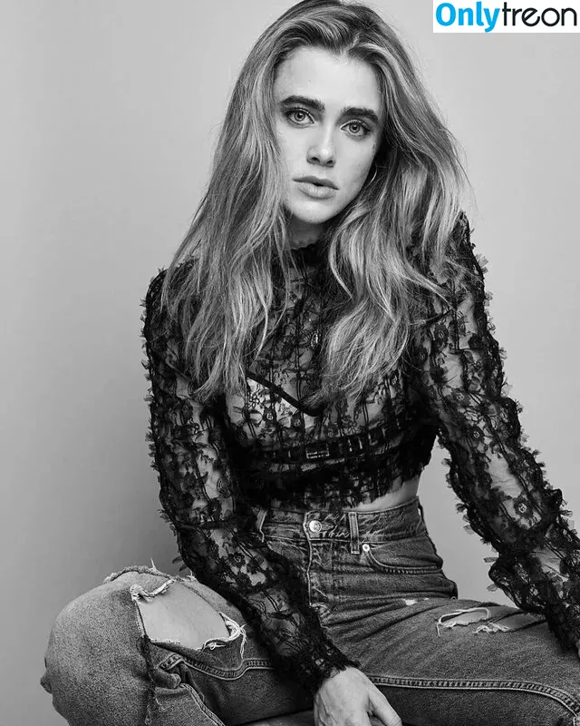 Melissa Roxburgh голая photo #0232 (mroxburgh)