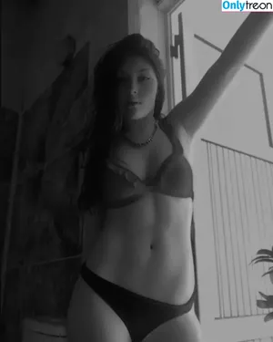 mell_gonzalezz / Mell Gonzalezz / melissagnzl / mell_gonzalezz2 фото голая #0003