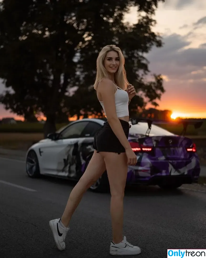 melli.sk nude photo #0009 (melli.sk)