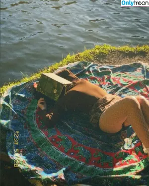 mellmoeller / mellbelll nude photo #0004