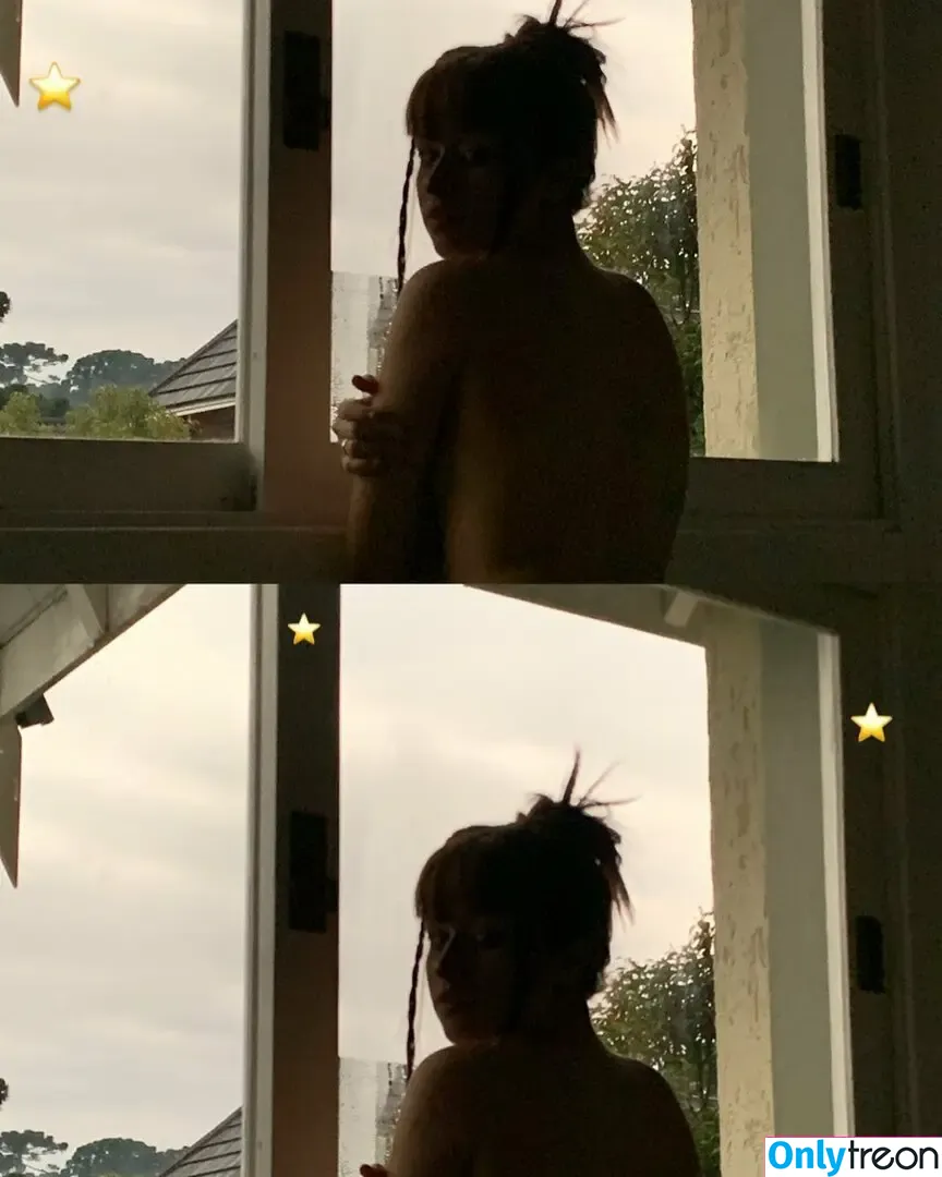mellmoeller nude photo #0010 (mellbelll)