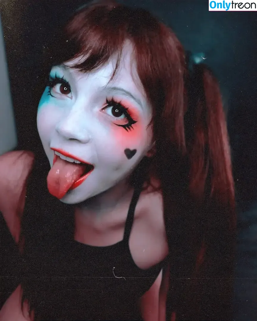 Melody Mew nude photo #0081 (MelodyMew_gif / melodymew_jpg)