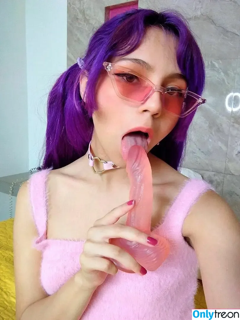 Melody Mew nude photo #0193 (MelodyMew_gif / melodymew_jpg)