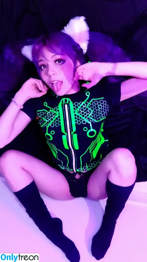 Melody Mew nude photo #0265 (MelodyMew_gif / melodymew_jpg)