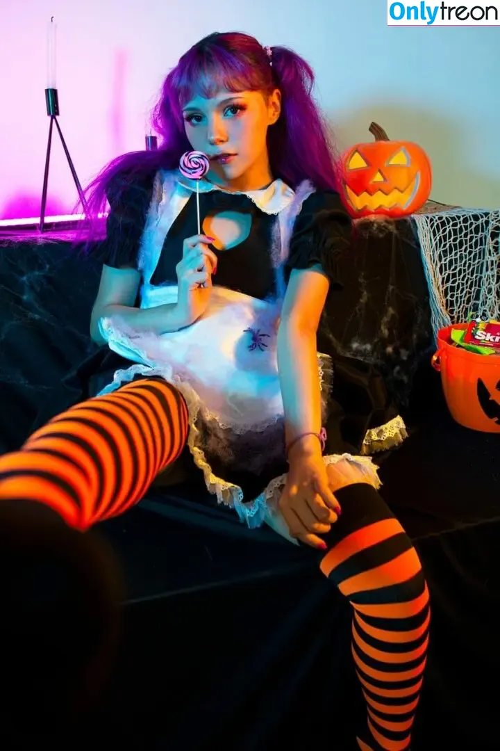 Melody Mew nude photo #0306 (MelodyMew_gif / melodymew_jpg)