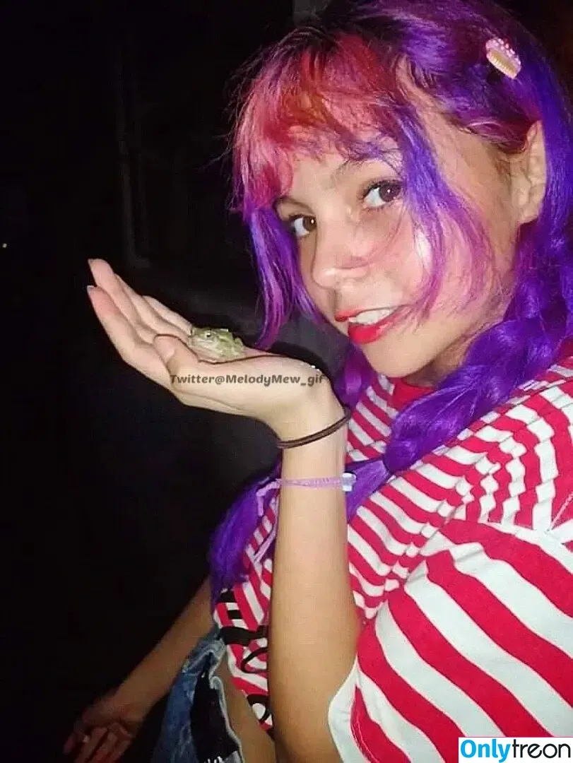 Melody Mew nude photo #0341 (MelodyMew_gif / melodymew_jpg)