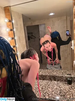 Melody Parker / iloveconch / melodyparker69 / pornstar фото голая #0054