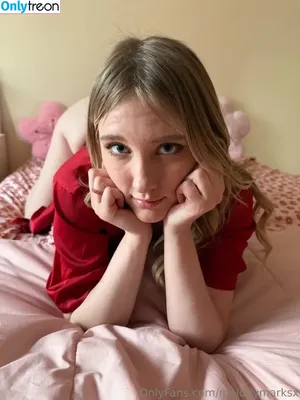 melodymarksx / melodymarksxxofficial nude photo #0210