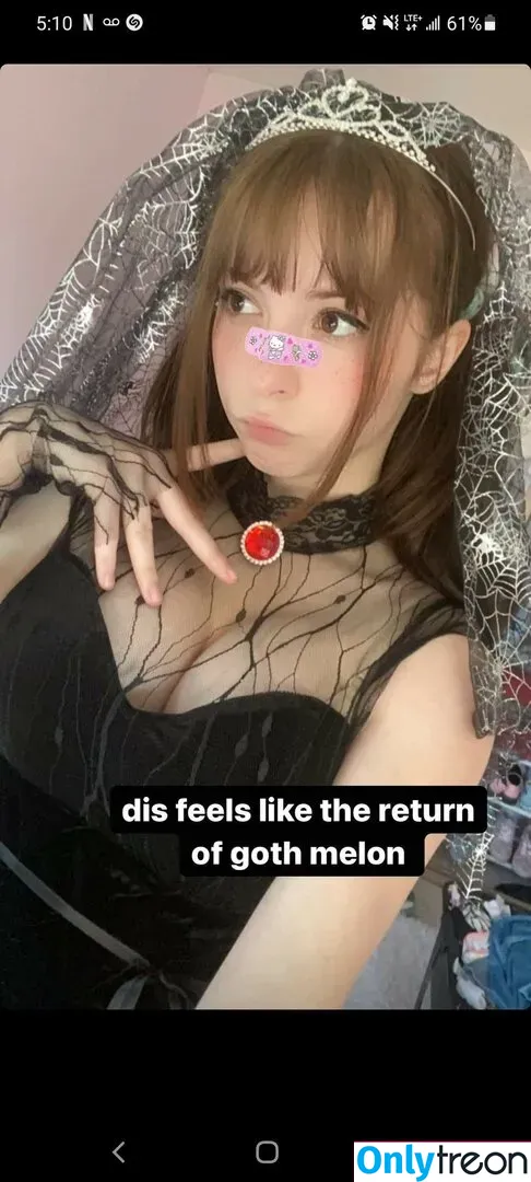 Melondoki голая photo #0015 (meloncali / melondokii)