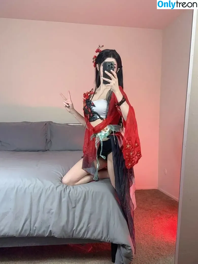 Melondoki nude photo #0223 (meloncali / melondokii)