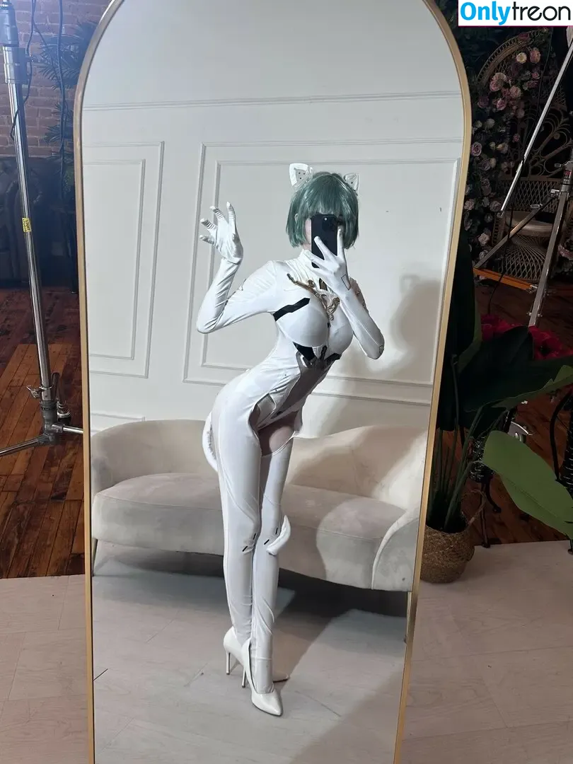 Melondoki голая photo #0353 (meloncali / melondokii)
