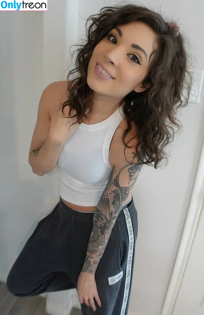 MelonieMac nude photo #0047 (MelonieMac)