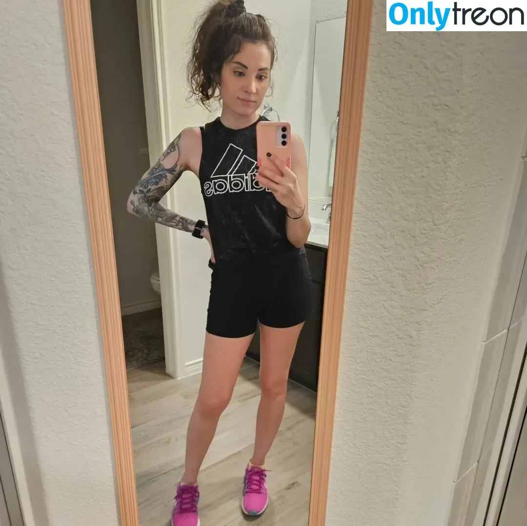 MelonieMac nude photo #0049 (MelonieMac)