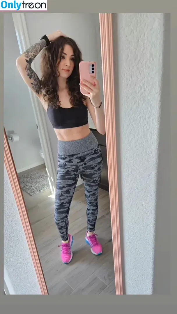 MelonieMac nude photo #0056 (MelonieMac)