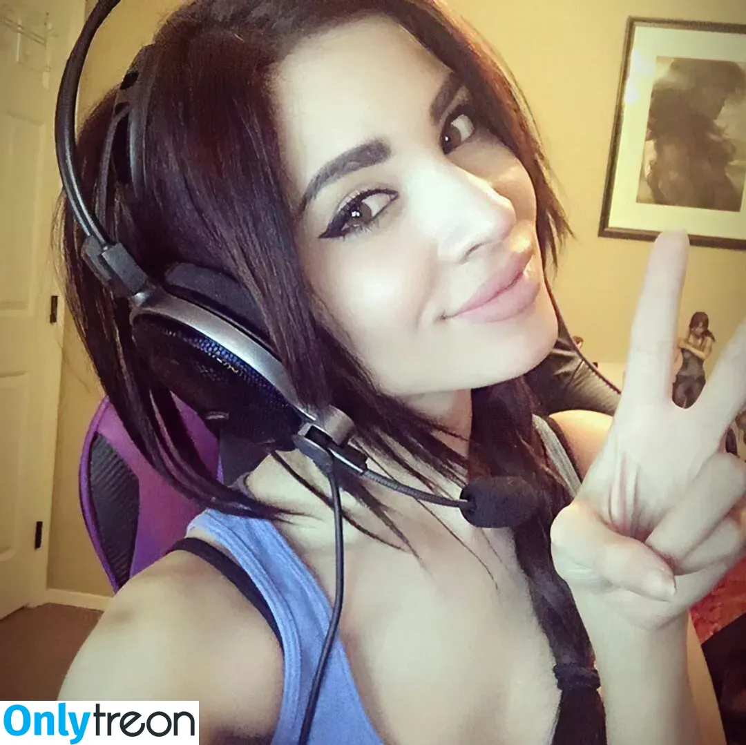 MelonieMac nude photo #0071 (MelonieMac)