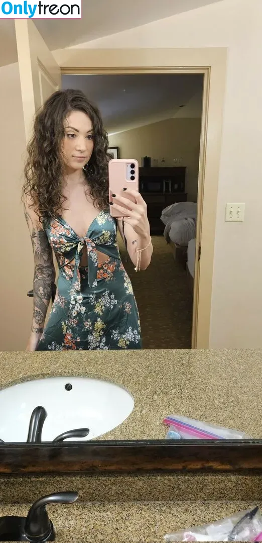 MelonieMac nude photo #0077 (MelonieMac)