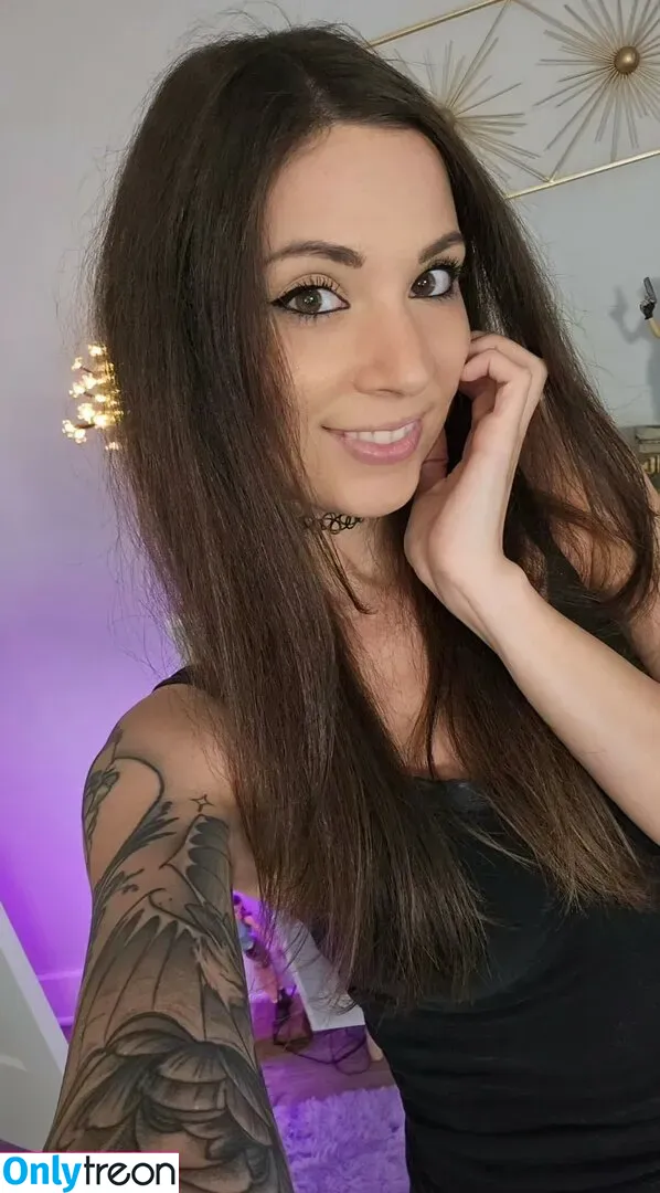 MelonieMac голая photo #0085 (MelonieMac)