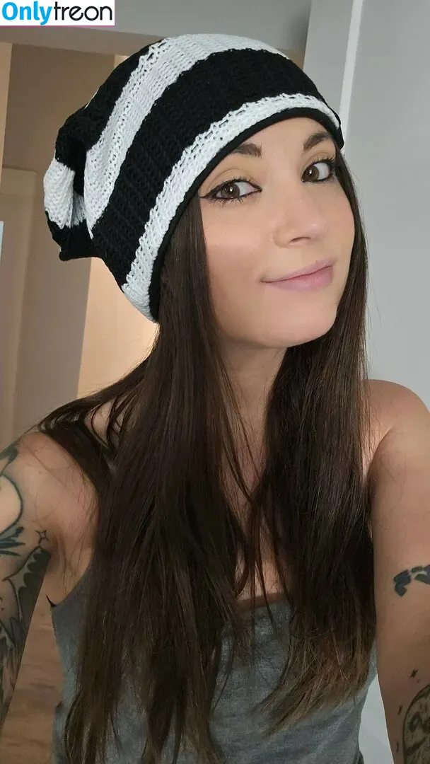 MelonieMac голая photo #0089 (MelonieMac)